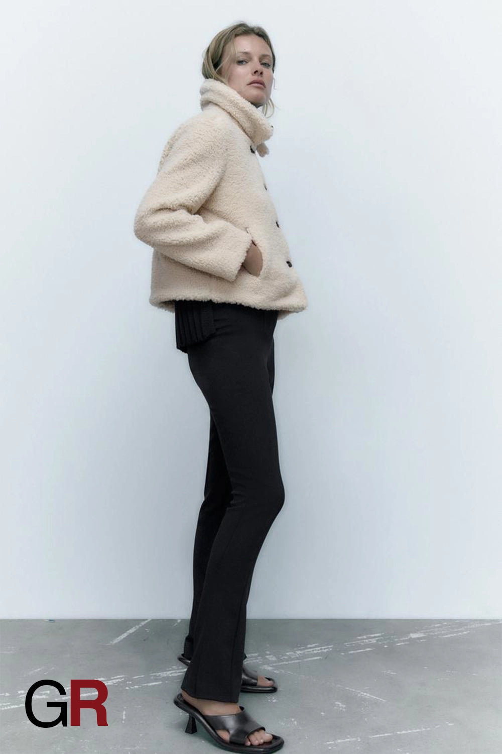 Chic All-Match Fleece Short Jacket - GlamoROZ