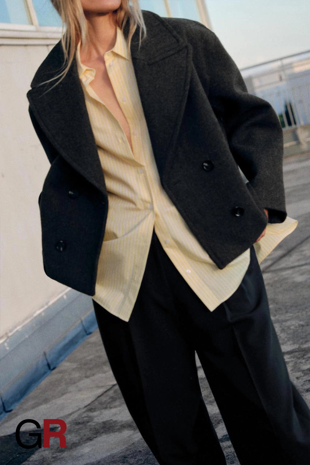 Sophisticated Black Double-Breasted Wool Coat - GlamoROZ