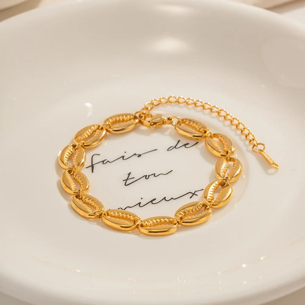 Golden Shell Radiance Bracelet - GlamoROZ
