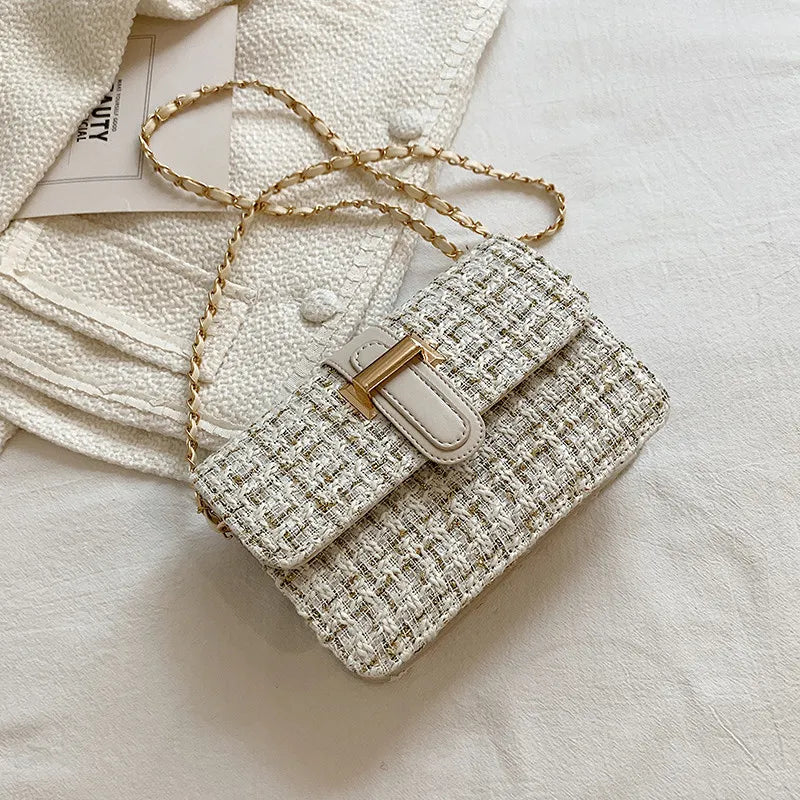 ChicWeave Textured Petite Bag - GlamoROZ