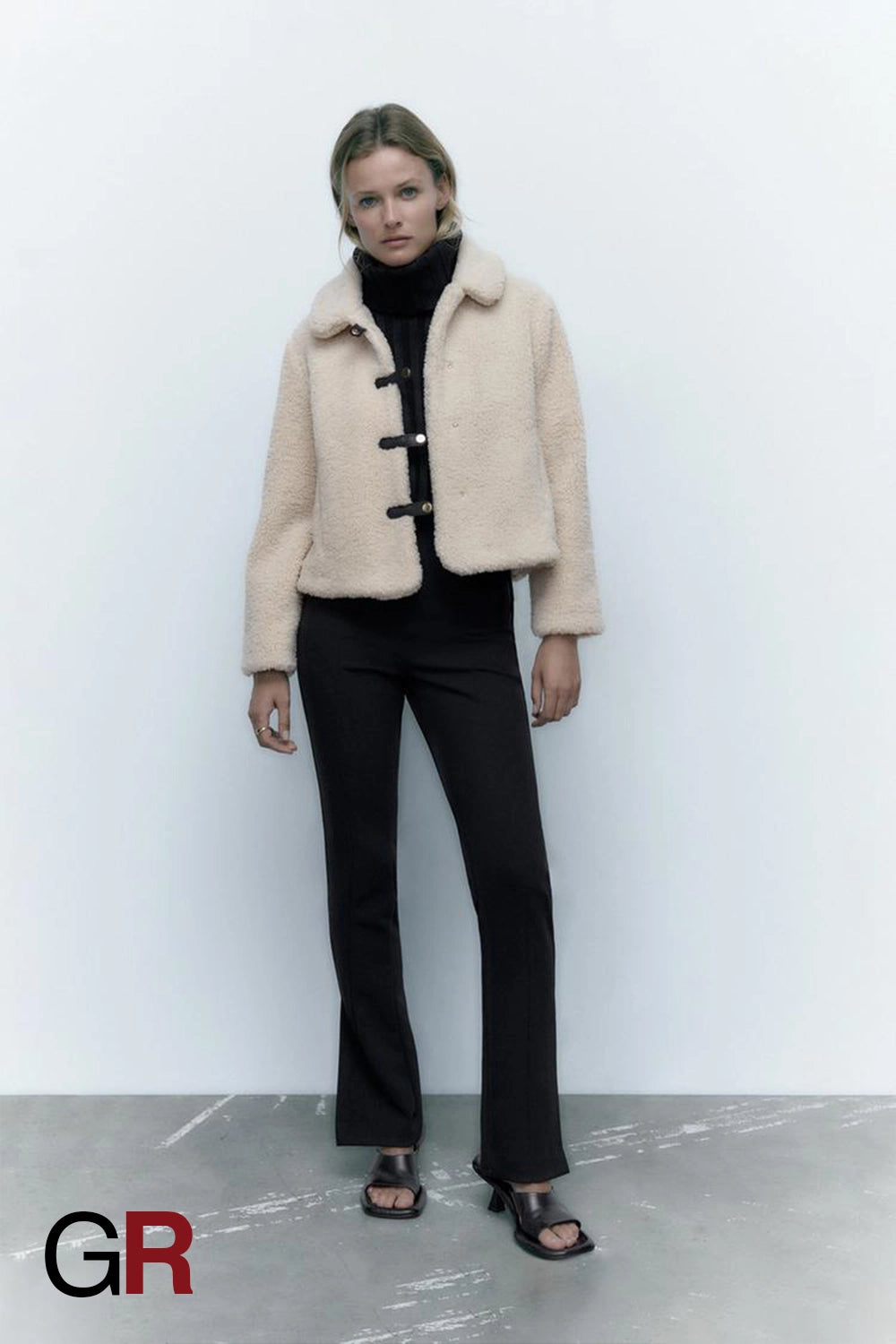 Chic All-Match Fleece Short Jacket - GlamoROZ