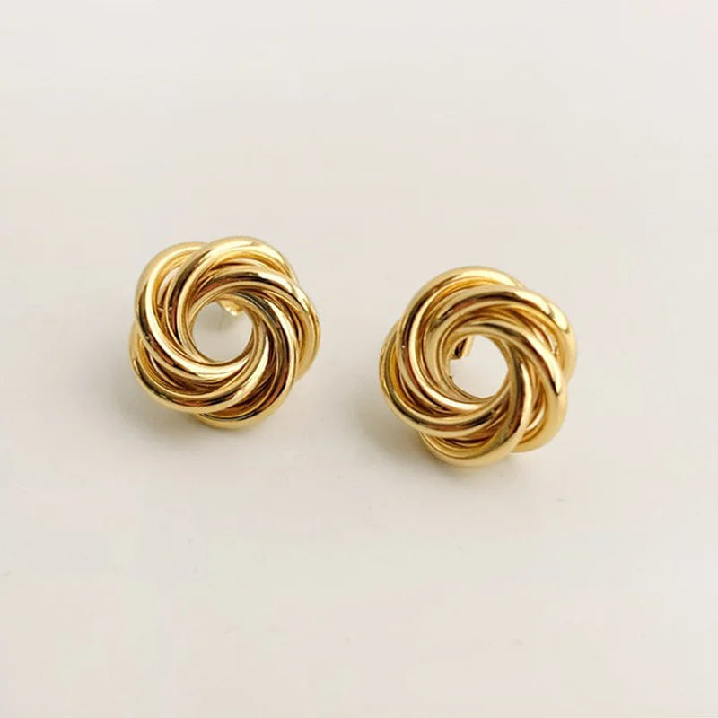 Gilded Blossom Golden Earrings - GlamoROZ