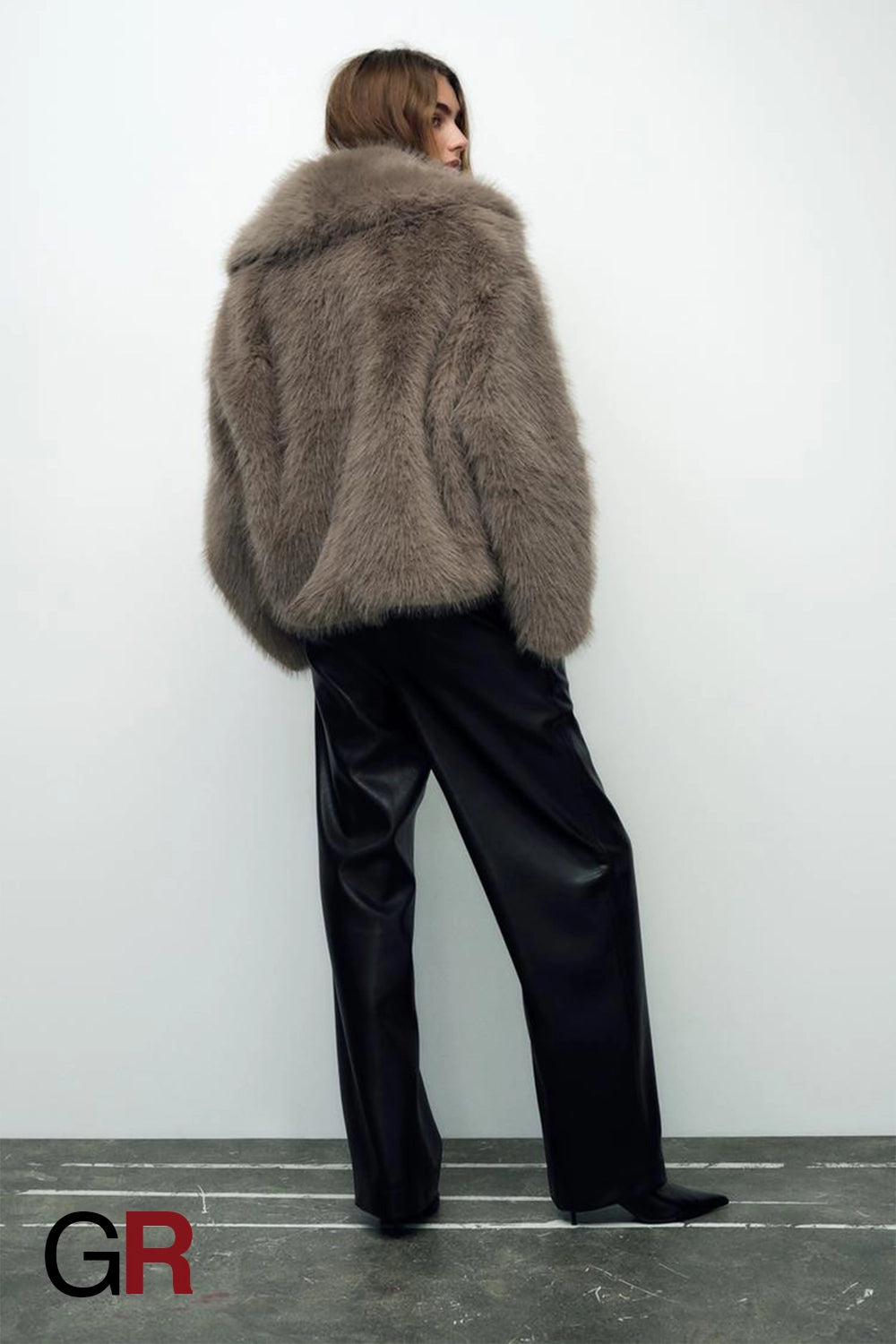 Luxe Faux Fur Short Coat for Women - GlamoROZ