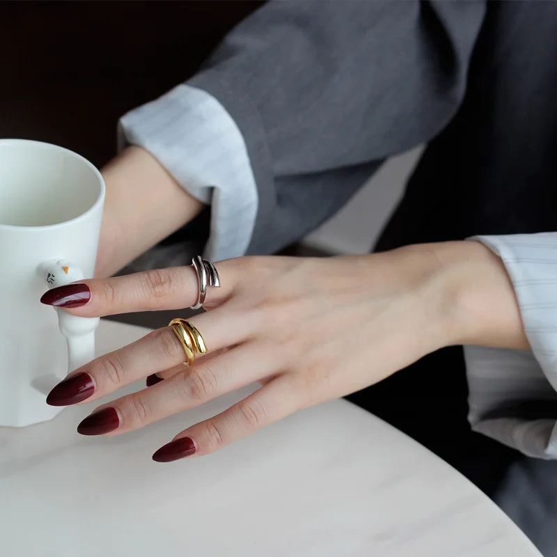Graceful Geometry Minimalist Ring - GlamoROZ