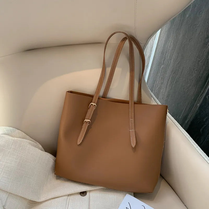 Elegant Essence Grand Tote - GlamoROZ