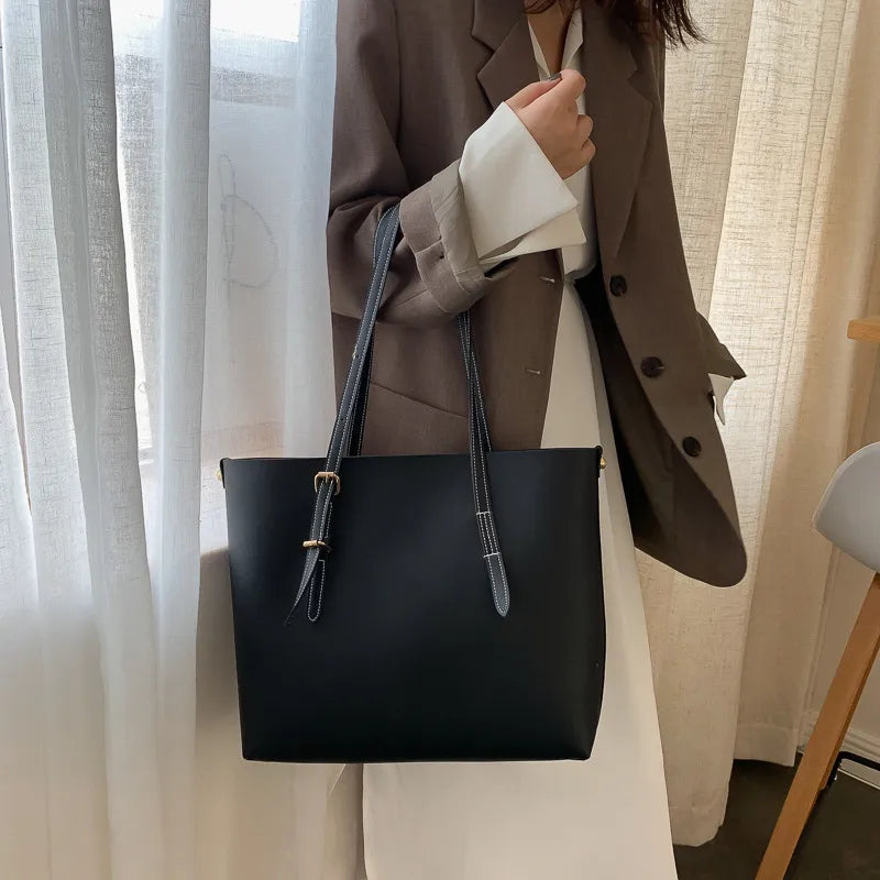 Elegant Essence Grand Tote - GlamoROZ