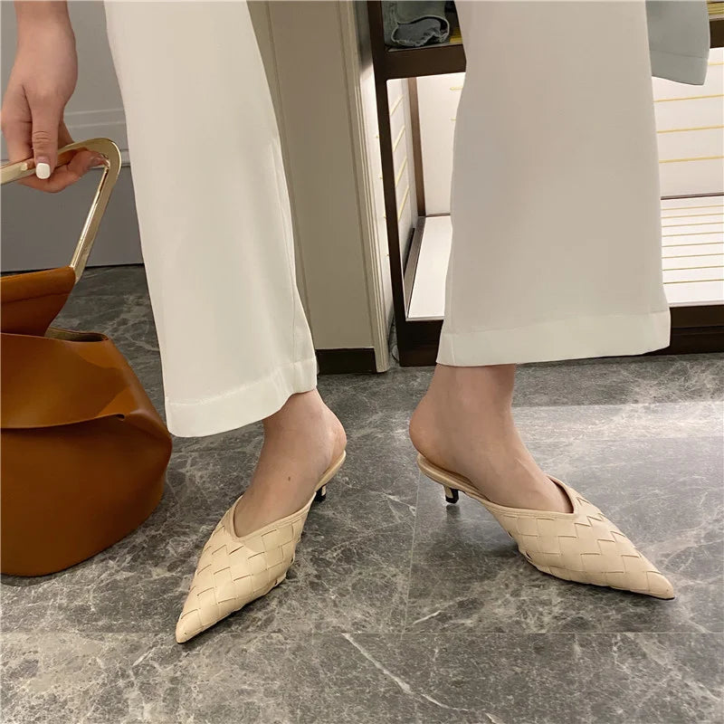 Svelte Pointe Stiletto Sandals - GlamoROZ