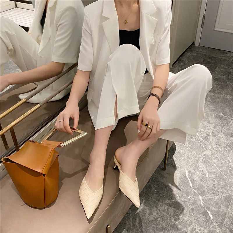 Svelte Pointe Stiletto Sandals - GlamoROZ