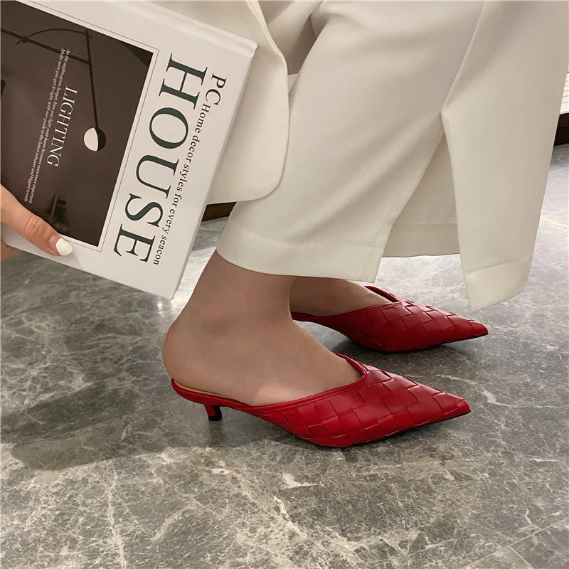 Svelte Pointe Stiletto Sandals - GlamoROZ