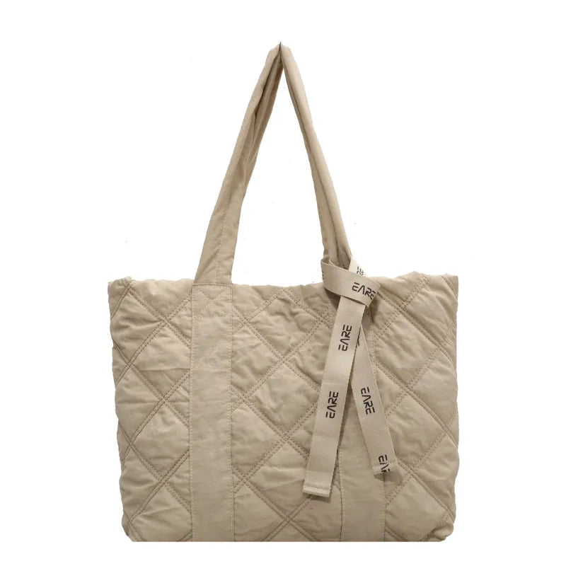 Arctic Chic Rhombus Tote - GlamoROZ