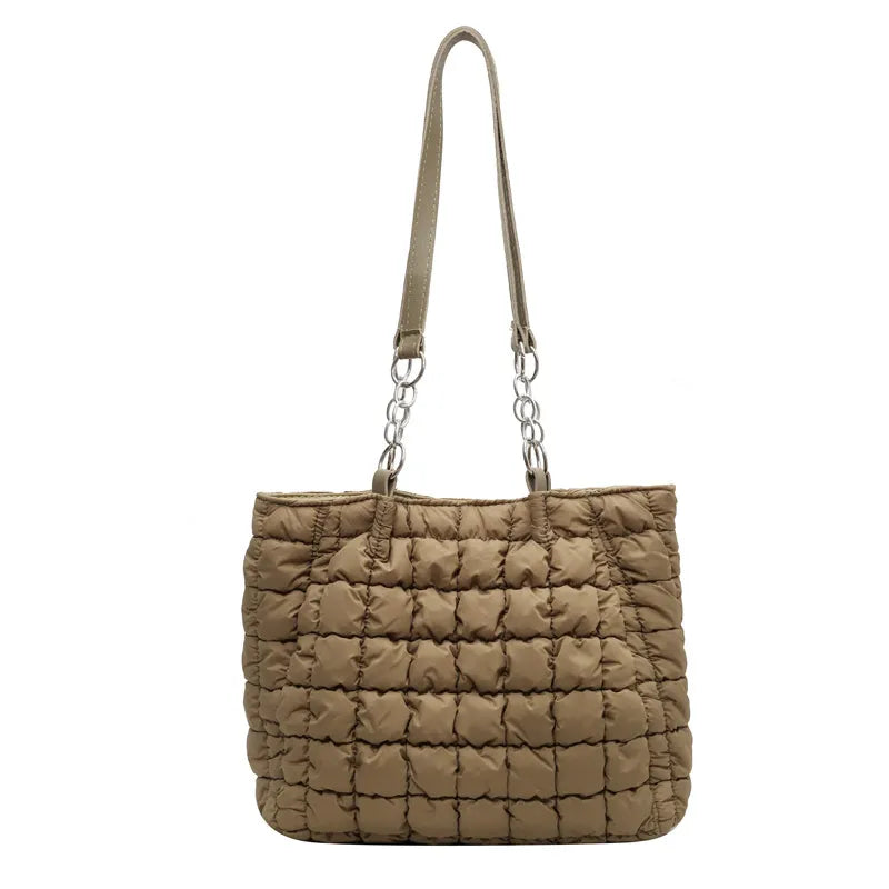 RegalChic Tartan Cascade Tote - GlamoROZ