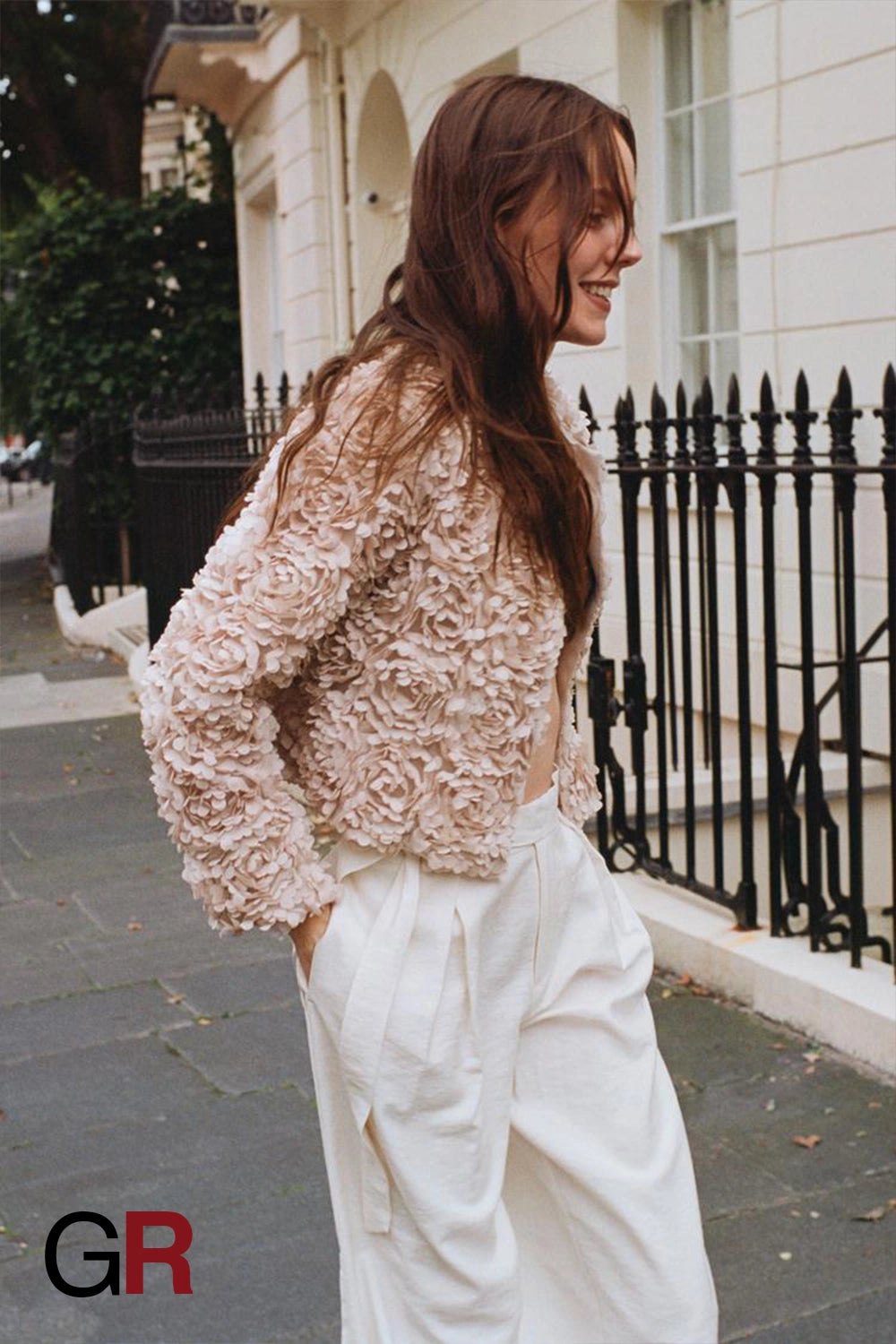 Chic Textured Floral Short Jacket - GlamoROZ