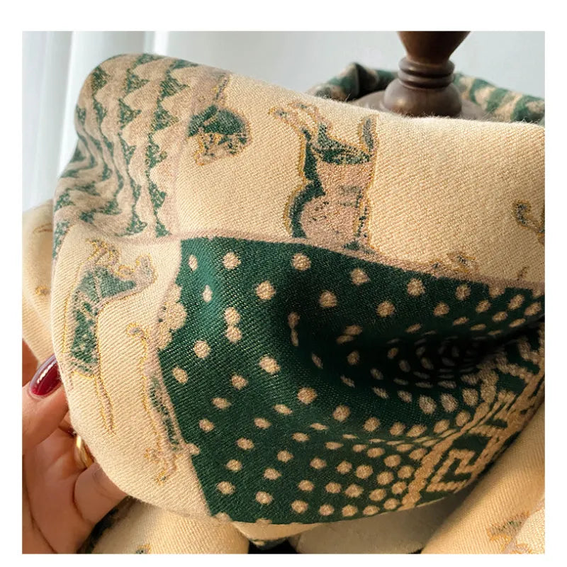 Vintage Charm Winter Scarf - GlamoROZ