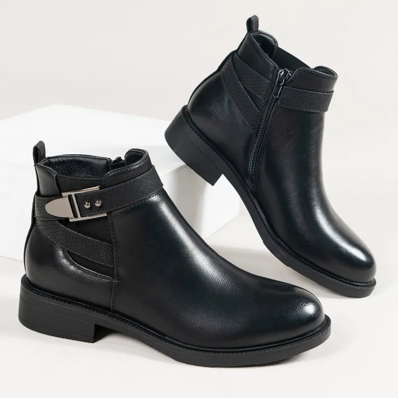 Noir Buckle Chelsea Ankle Boots - GlamoROZ