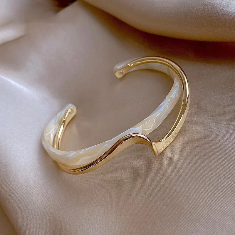 Opulent White Cristal Bracelet - GlamoROZ