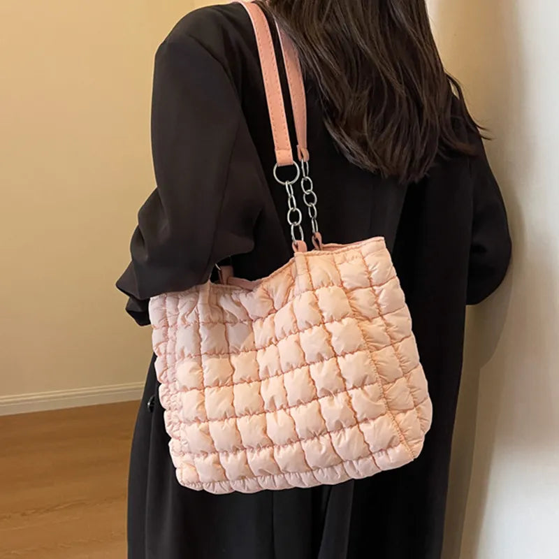 RegalChic Tartan Cascade Tote - GlamoROZ