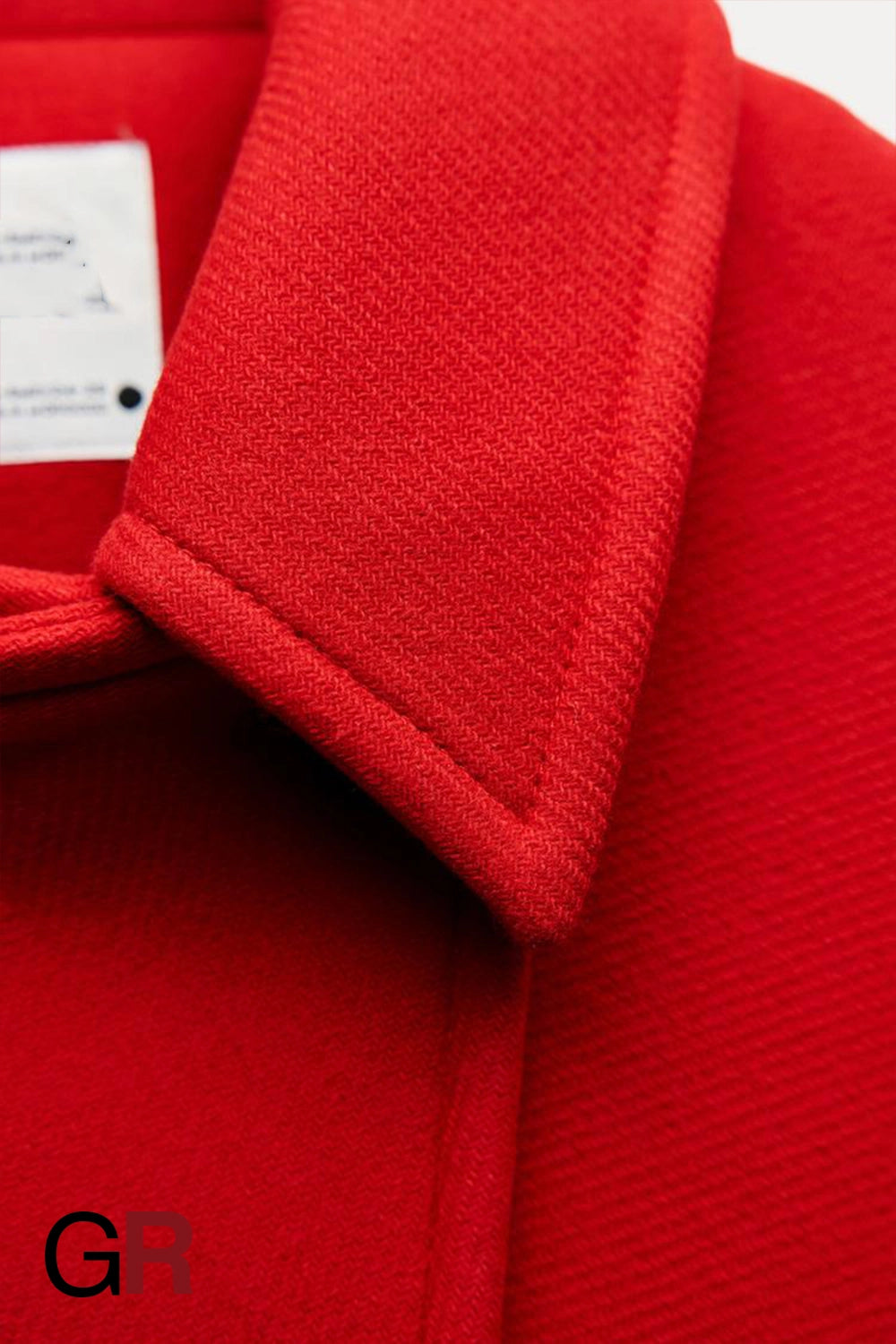 Graceful Red Lapel Single-Breasted Wool Coat - GlamoROZ