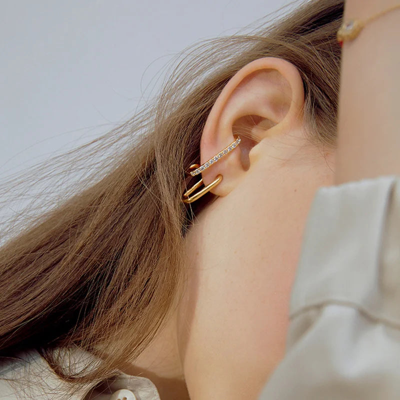 Luxe Crystal Claw Stud Earrings - GlamoROZ