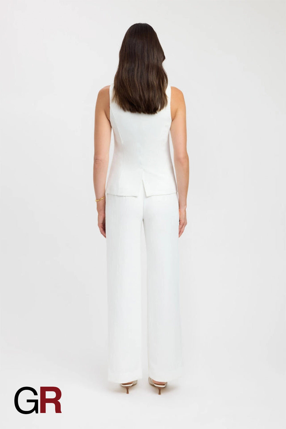 Single-Breasted White Round Neck Sleeveless Vest - GlamoROZ