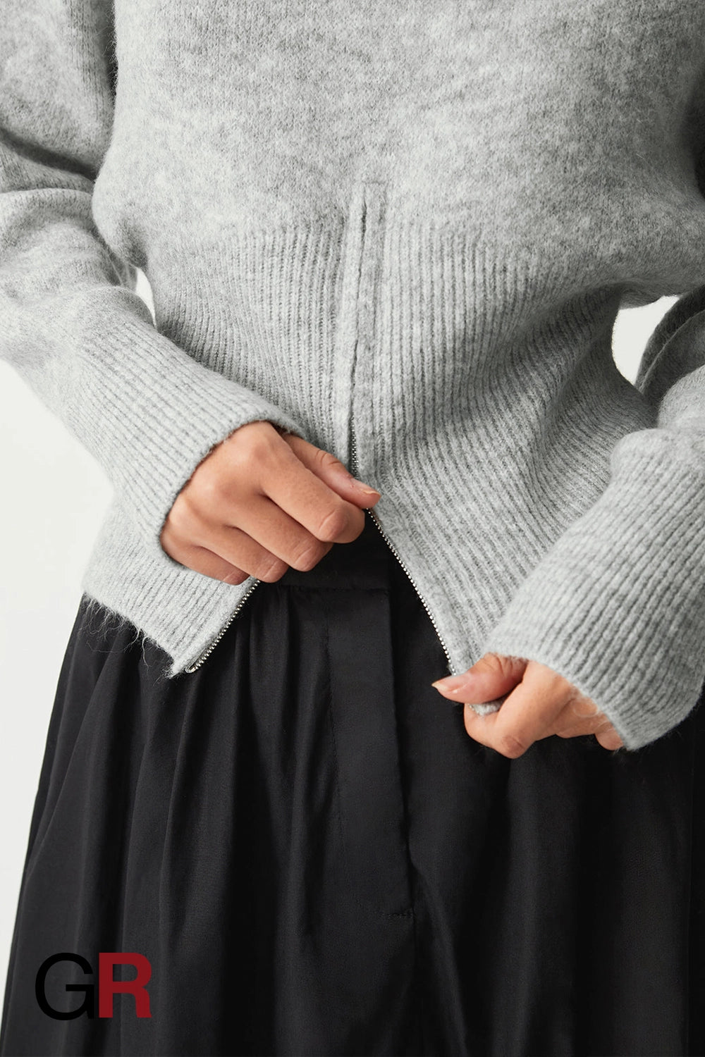 Luxe Western-Inspired Zipper Sweater - GlamoROZ