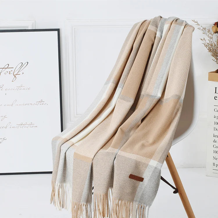 Luxe Wool Plaid Scarf - GlamoROZ