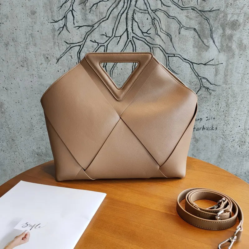 Summit Weave Maxi Tote - GlamoROZ