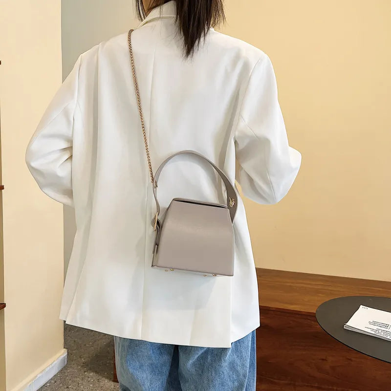 Metro Mesh Handbag - GlamoROZ