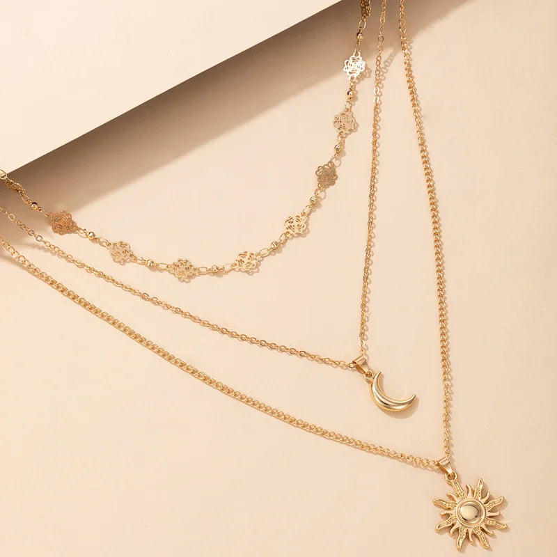 Sunrise Layers Golden Pendant Necklace - GlamoROZ