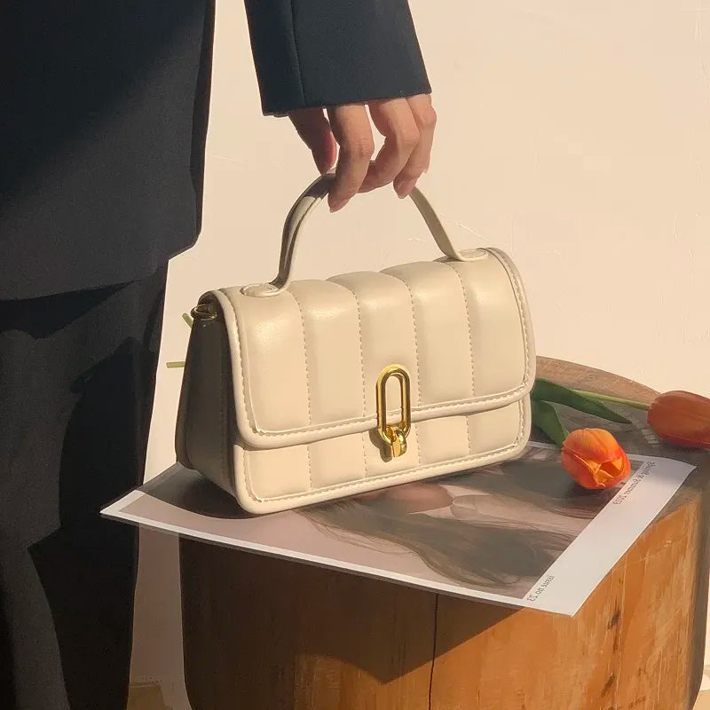 Solo Chic Shoulder Bag - GlamoROZ