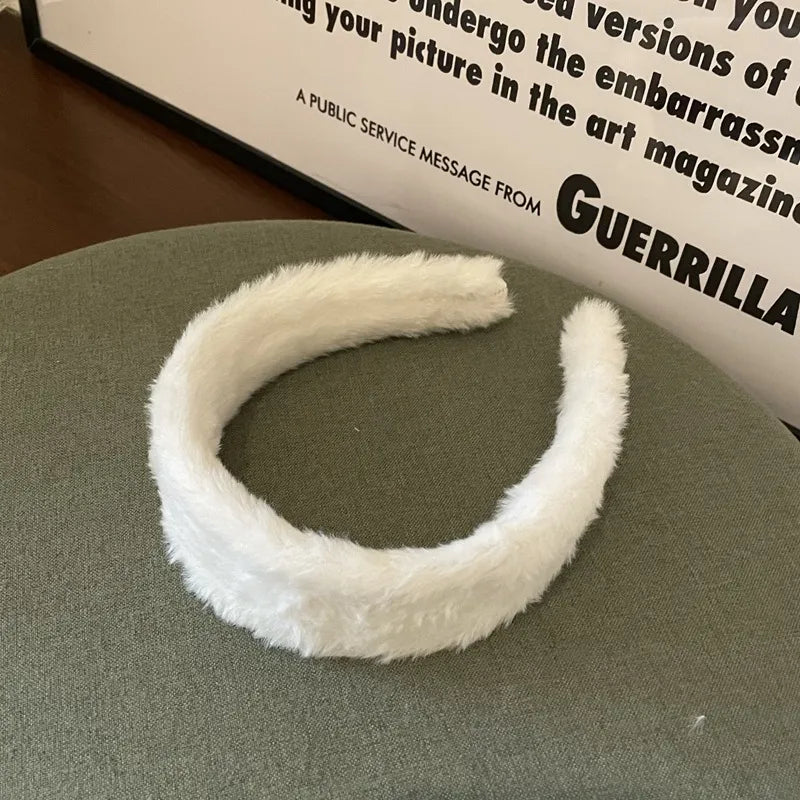 Plush Elegance Headband - GlamoROZ