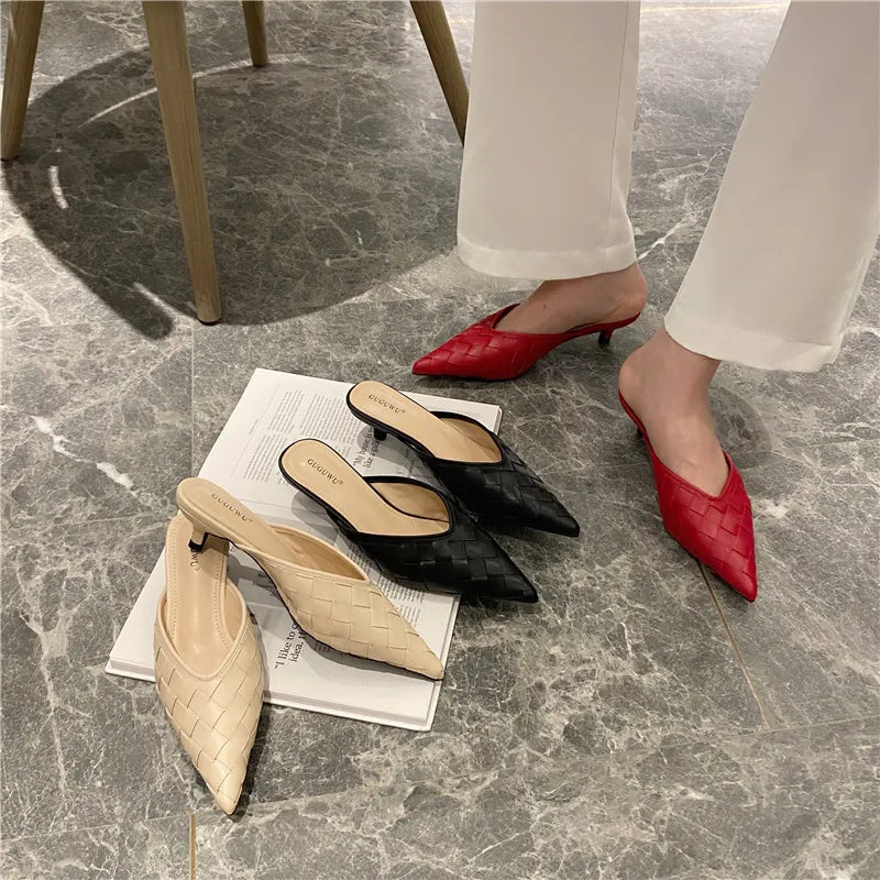 Svelte Pointe Stiletto Sandals - GlamoROZ