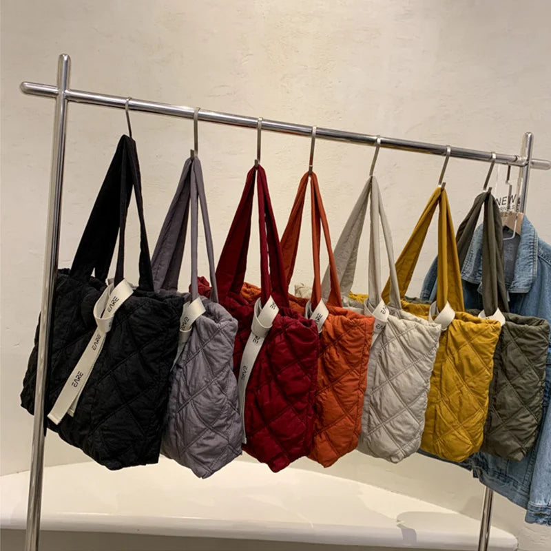 Arctic Chic Rhombus Tote - GlamoROZ