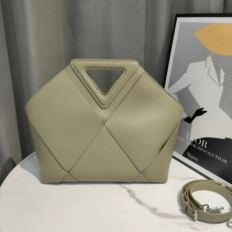 Summit Weave Maxi Tote - GlamoROZ