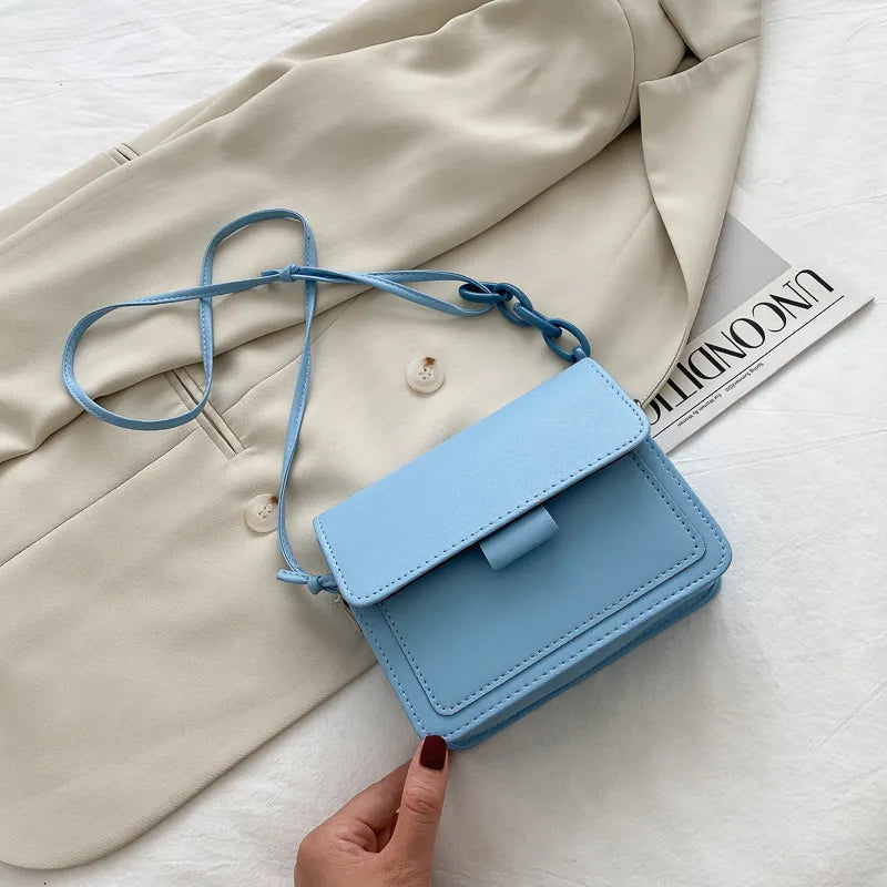 VintageVogue Chain Square Bag - GlamoROZ