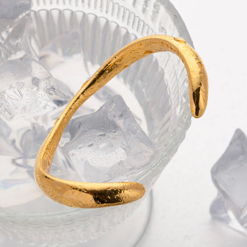 Golden Majesty Bracelet - GlamoROZ