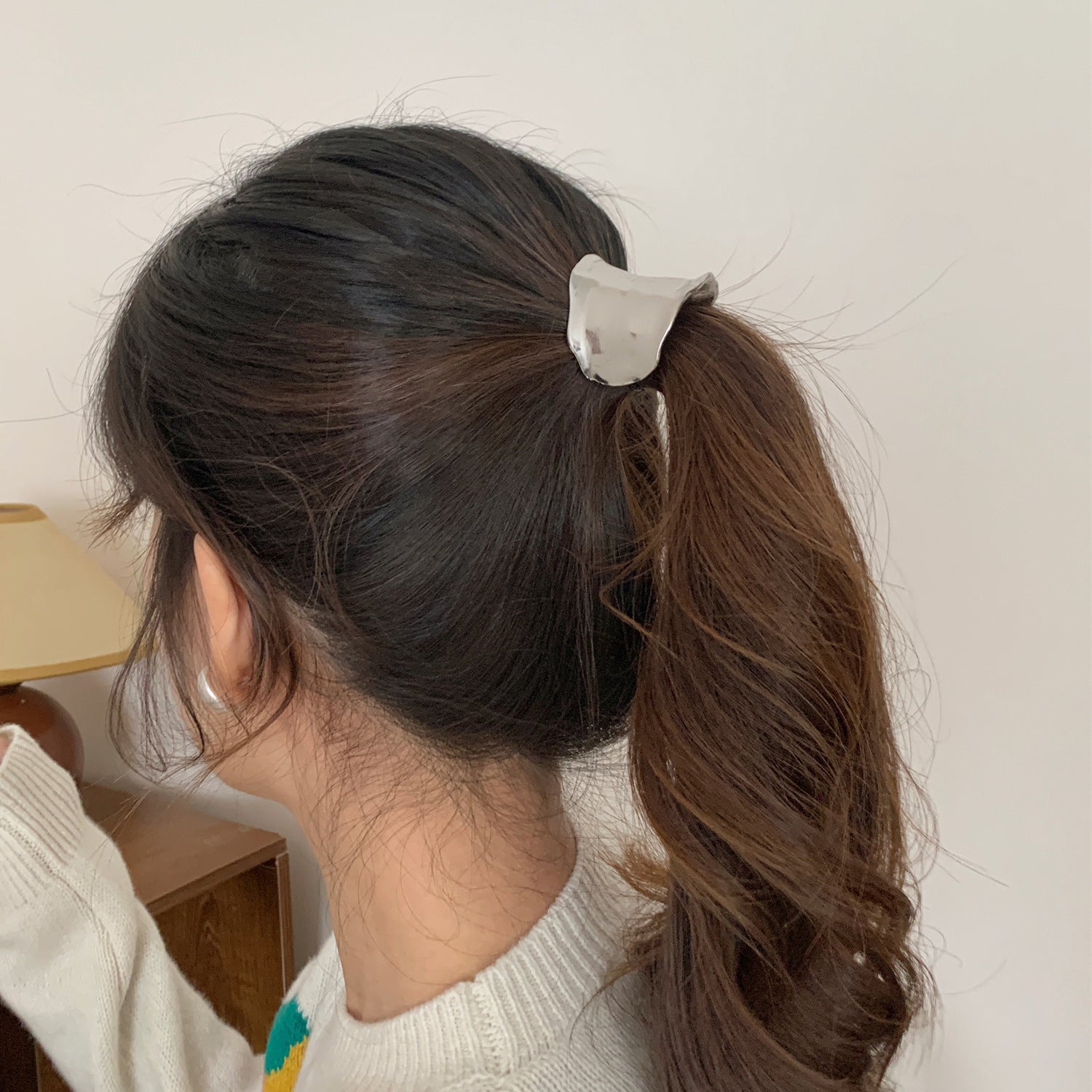 Glossy Metal Feeling Ponytail Clip Women
