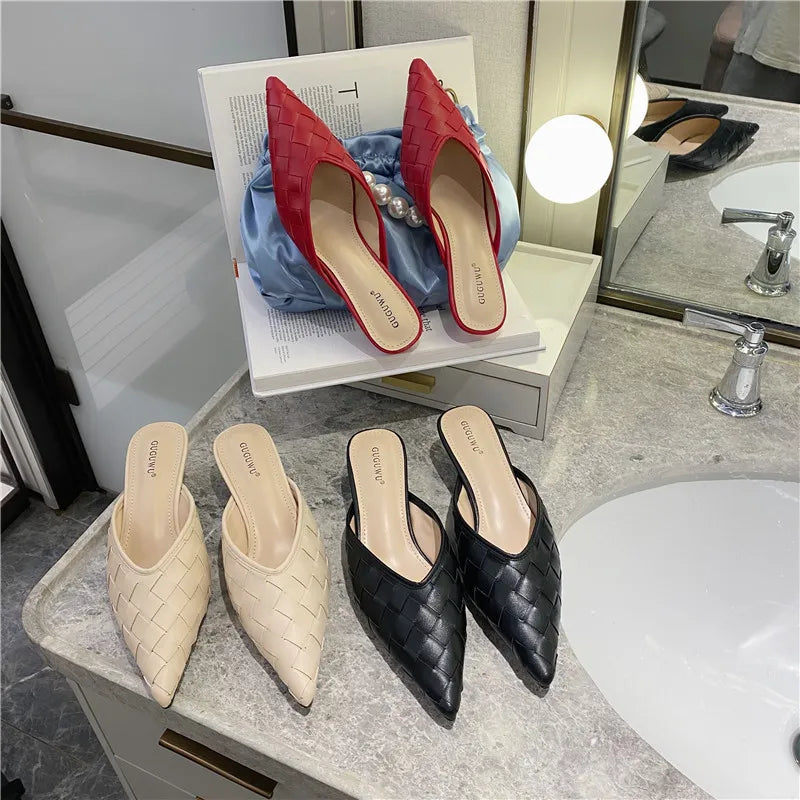 Svelte Pointe Stiletto Sandals - GlamoROZ