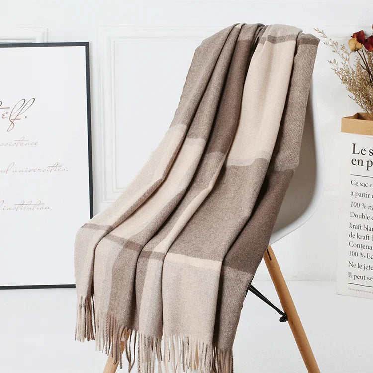 Luxe Wool Plaid Scarf - GlamoROZ
