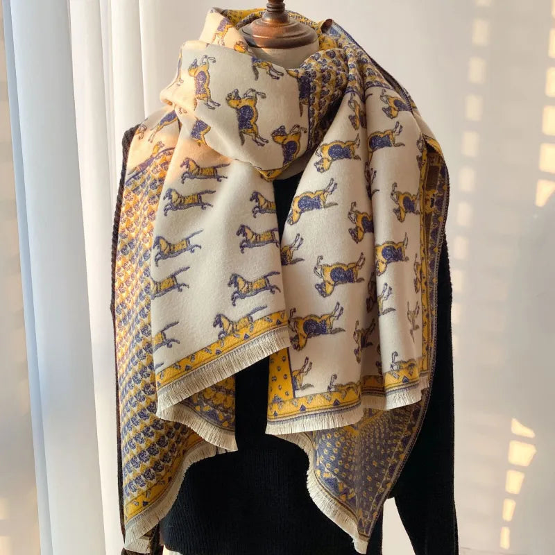 Vintage Charm Winter Scarf - GlamoROZ