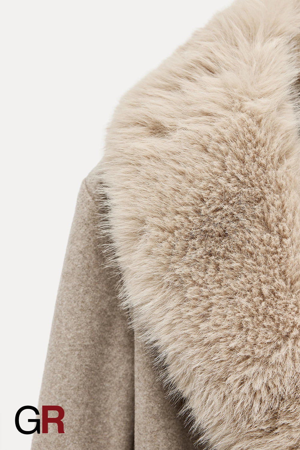 Minimalist Faux Fur Woolen Coat - GlamoROZ