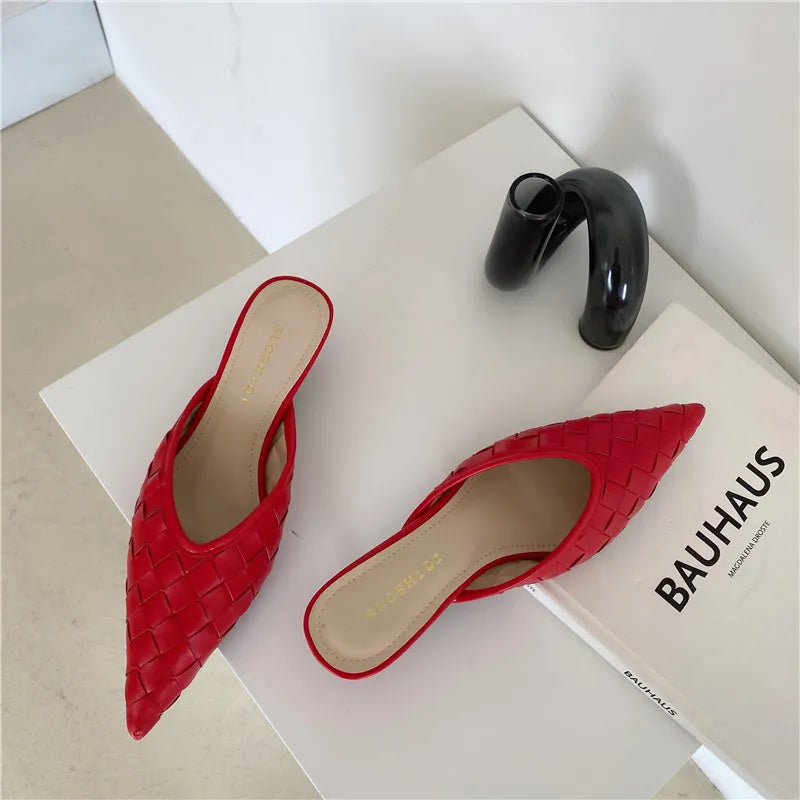 Svelte Pointe Stiletto Sandals - GlamoROZ