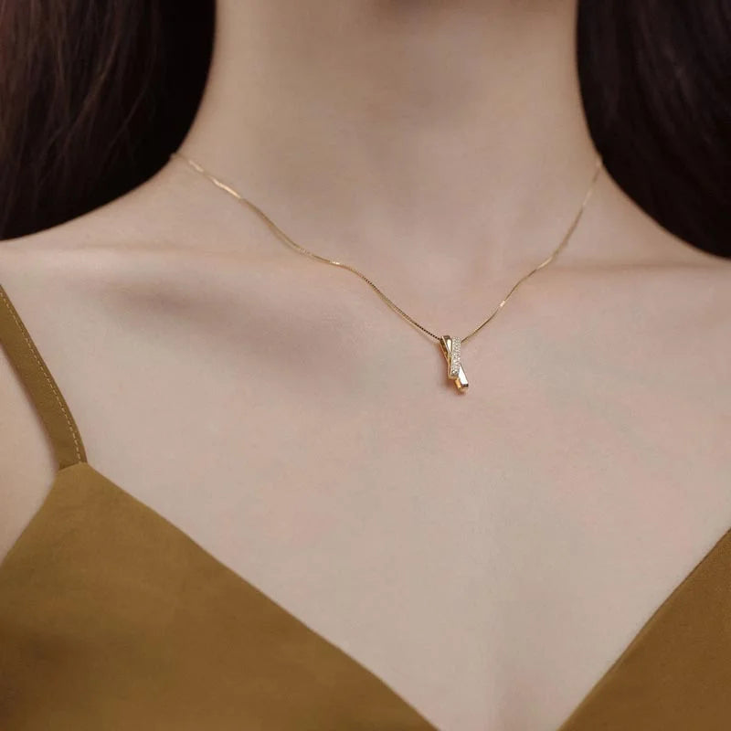 Chic Angle Line Necklace - GlamoROZ