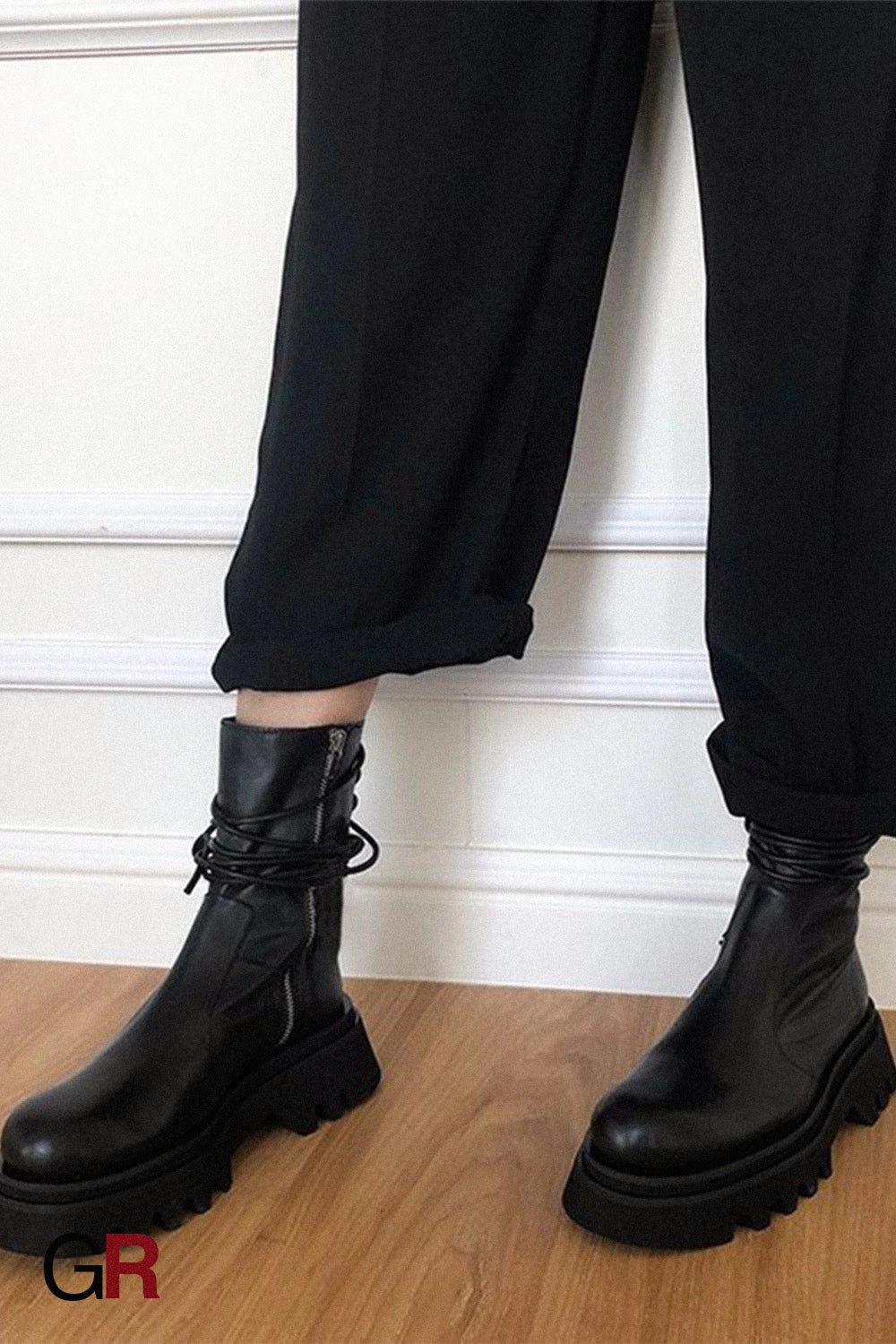 Retro side zip ankle boots