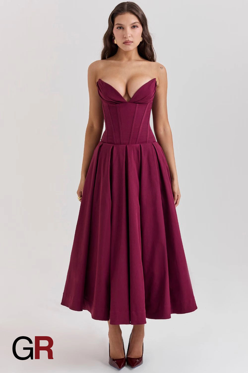 Chic Allure Strapless Bodycon Red Dress - GlamoROZ