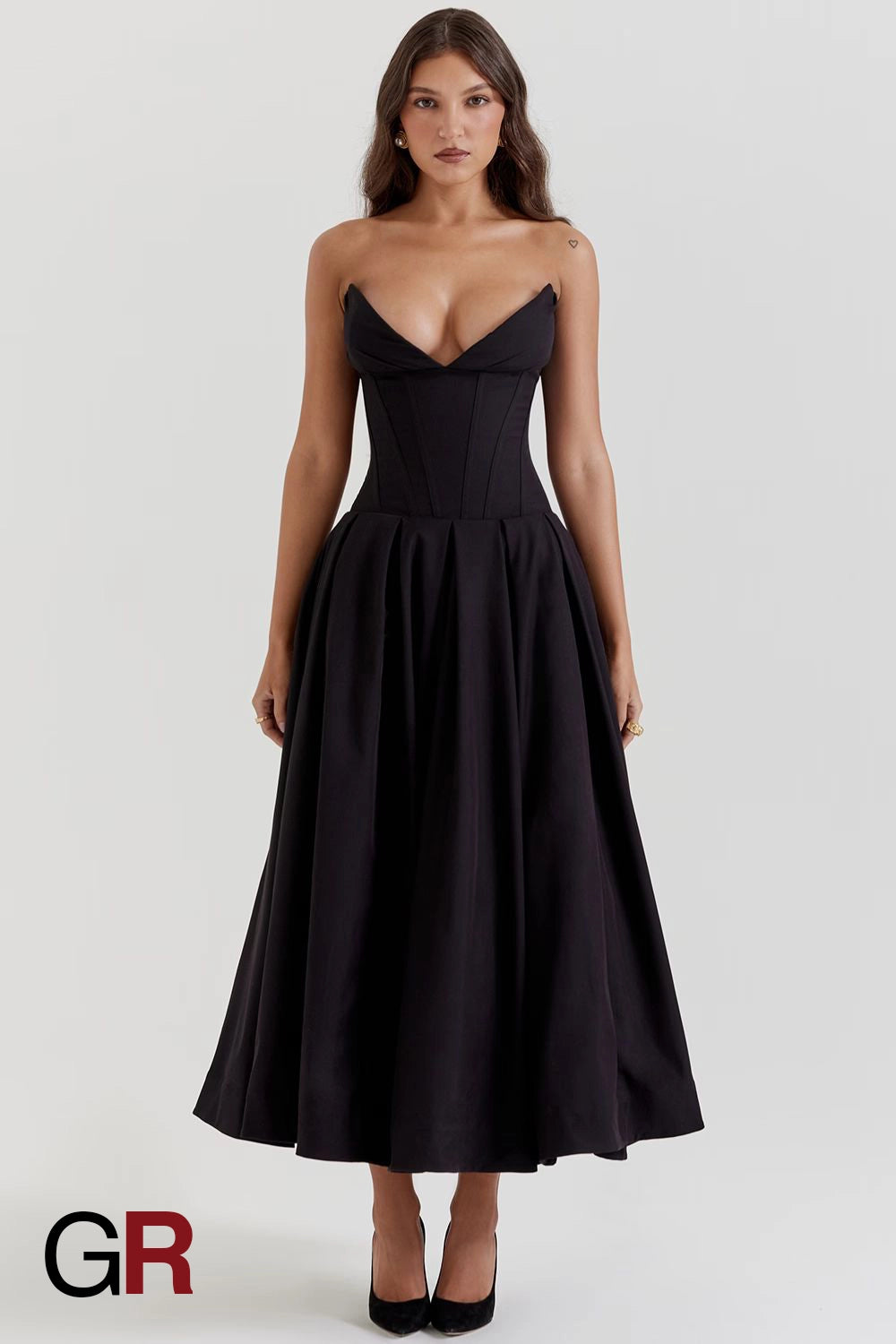 Chic Allure Strapless Bodycon Black Dress - GlamoROZ