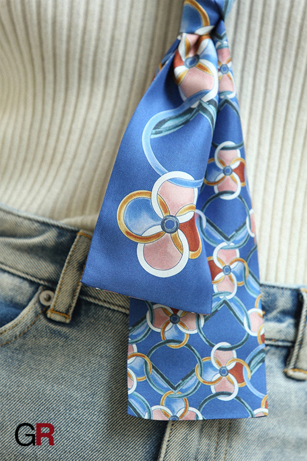 Silk streamer scarf