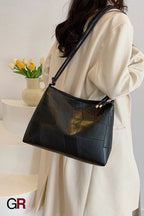 Portable One Shoulder Retro Large Capacity Fashion Solid Color Casual Tote Bag