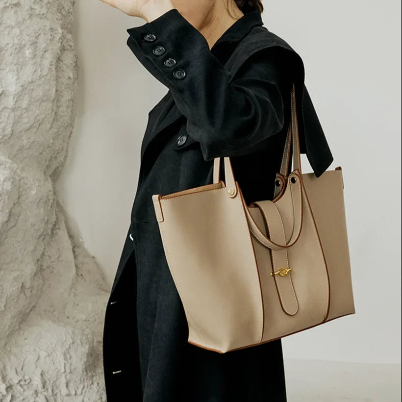LuxeLeather Majesty HandBag - GlamoROZ