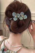 Retro Flower Back Head Updo Bobby Pin