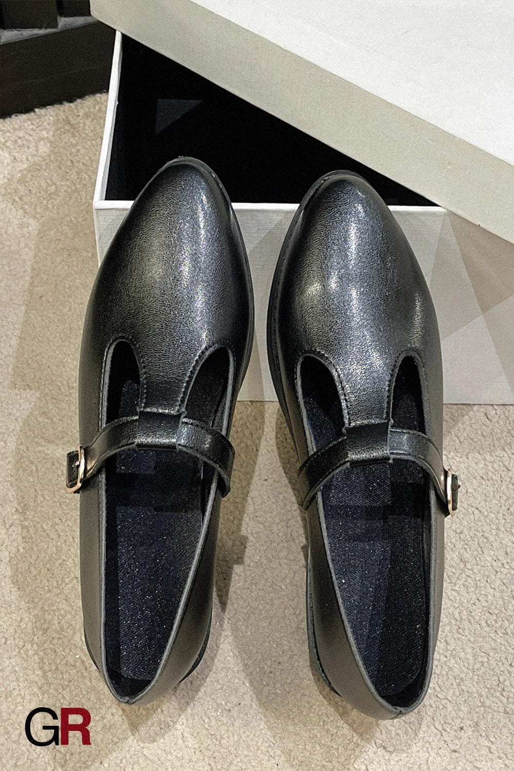 Retro Black New French Pointed Women's Short High Heels